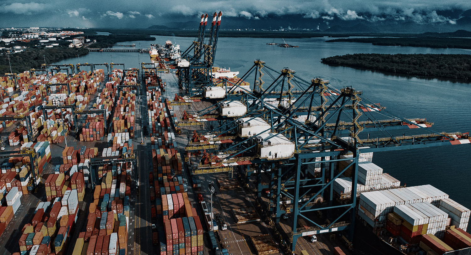 Exporting port of Santos